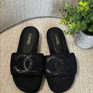 Black Textured Slide Sandals